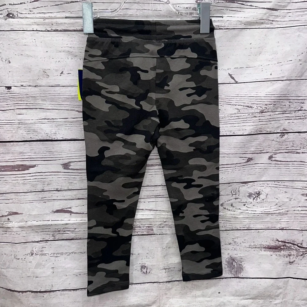 Gap Fit Boy’s Fatigue Zip pocket Leggings Size 3 Years